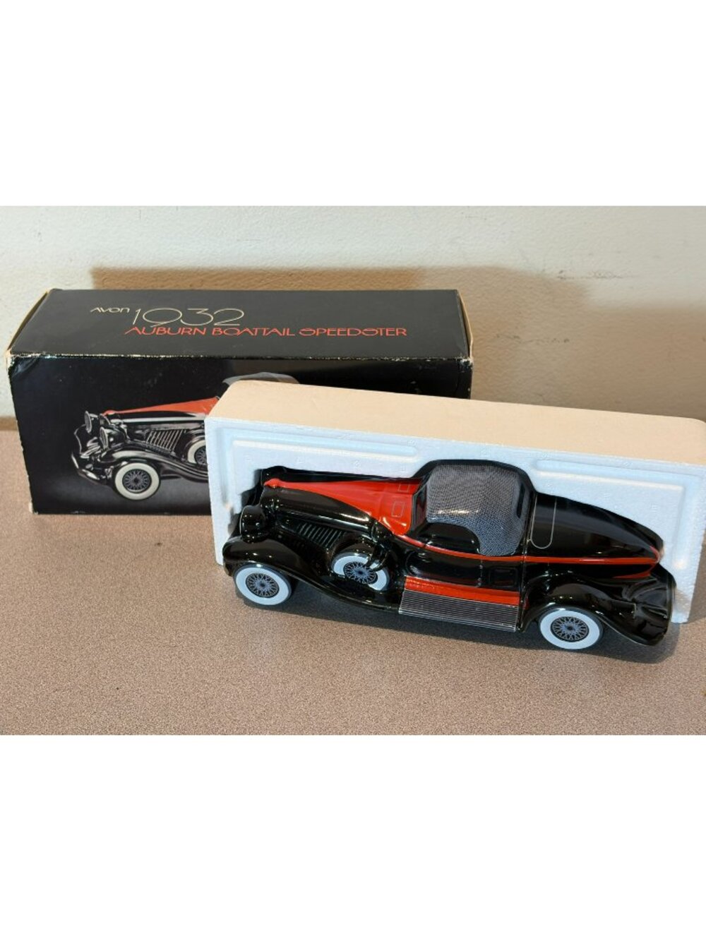 Vintage Avon 1983 Auburn 1932 Boattail Speedster Model car in box